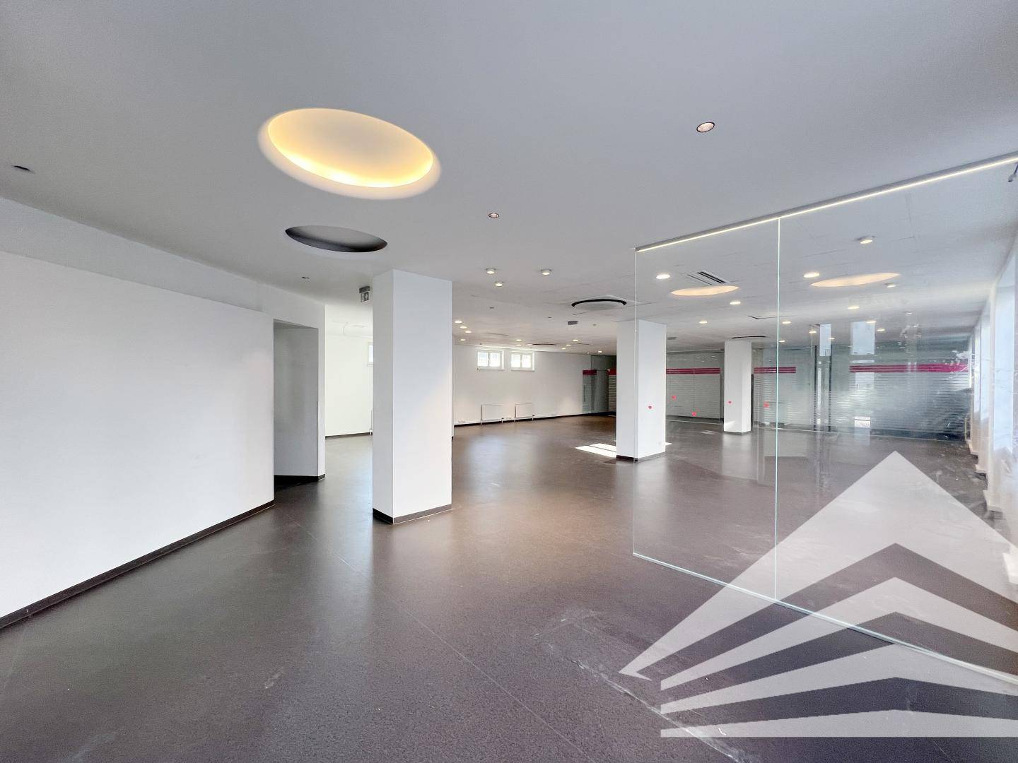 300 m² Geschäftslokal im Herzen von Urfahr!