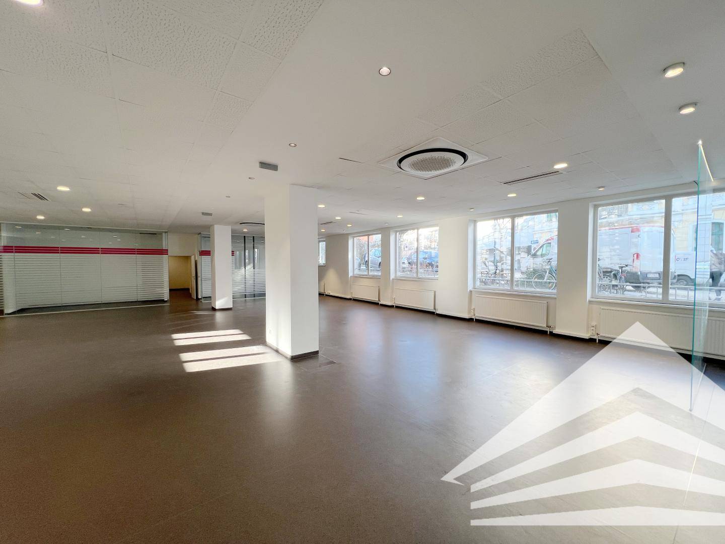 300 m² Geschäftslokal im Herzen von Urfahr!