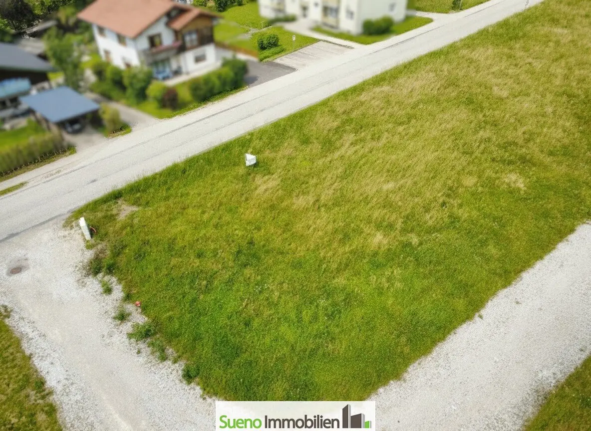 An offer that convinces: building land without building obligation and second residence designation, only €140,000