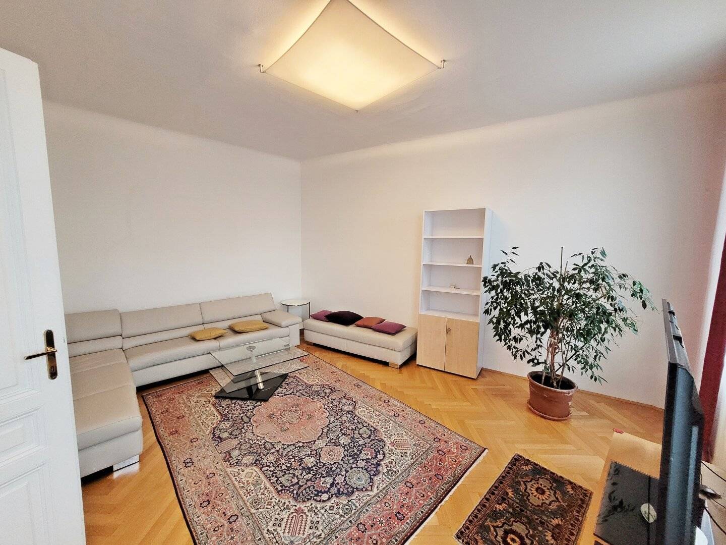 Stilvolle Altbauwohnung nahe Donaukanal
