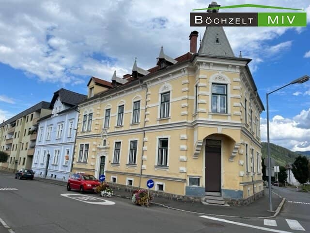 Altbau-Villa in Knittelfeld mit Garten, Sanierungsbedarf & Parkplätzen