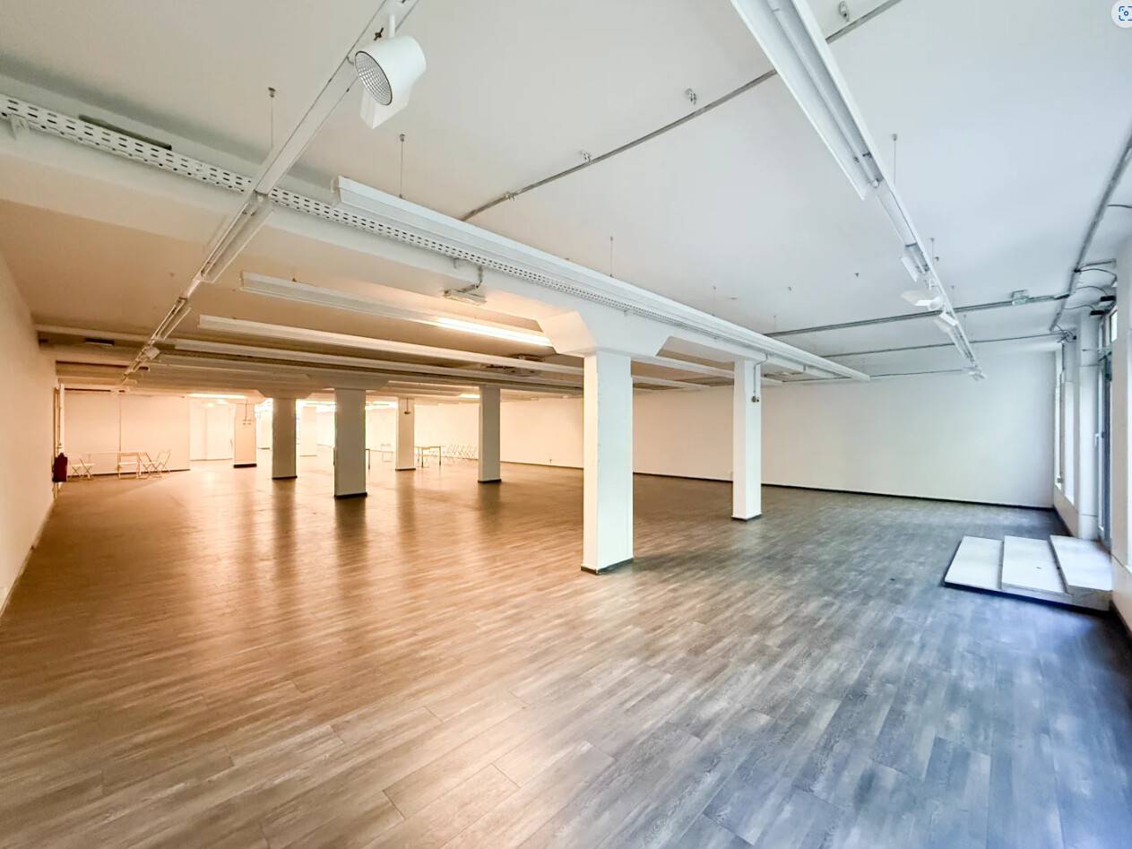 Ladenlokal 643 m² in 1050 Wien, Margaretenstraße, große Fensterfront