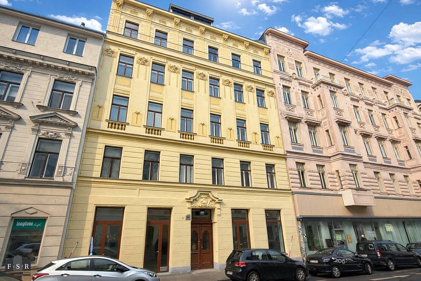 ERSTBEZUG nach Sanierung! Stilaltbau im 7. Bezirk (ca.63m²)