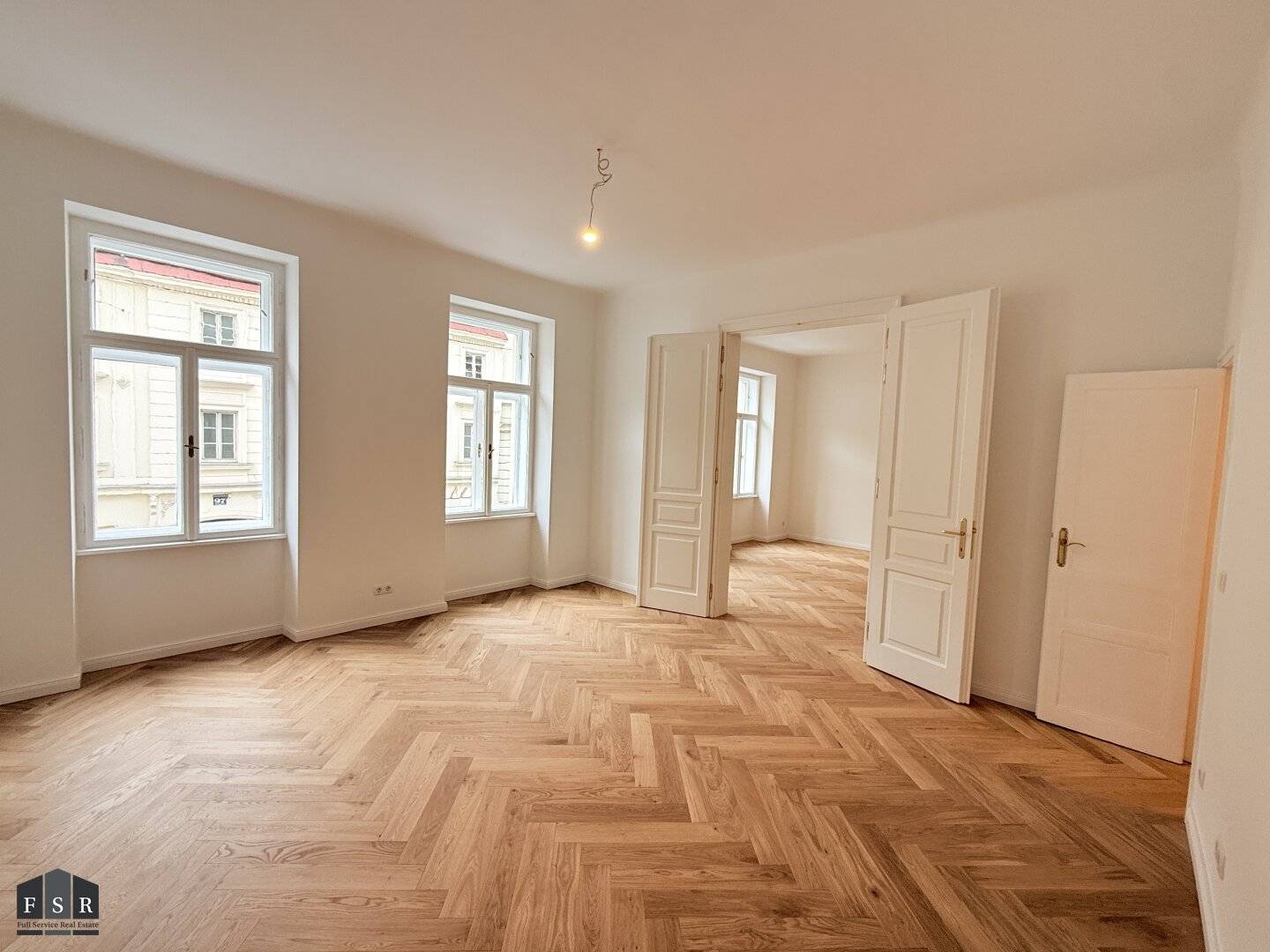 ERSTBEZUG nach Sanierung! Stilaltbau im 7. Bezirk (ca.63m²)