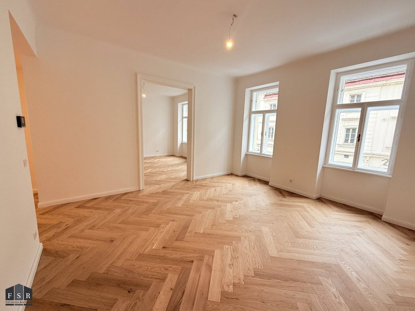 ERSTBEZUG nach Sanierung! Stilaltbau im 7. Bezirk (ca.63m²)