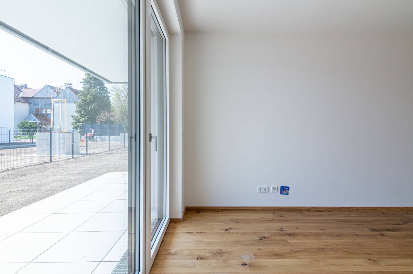 Apartment with private garden and terrace