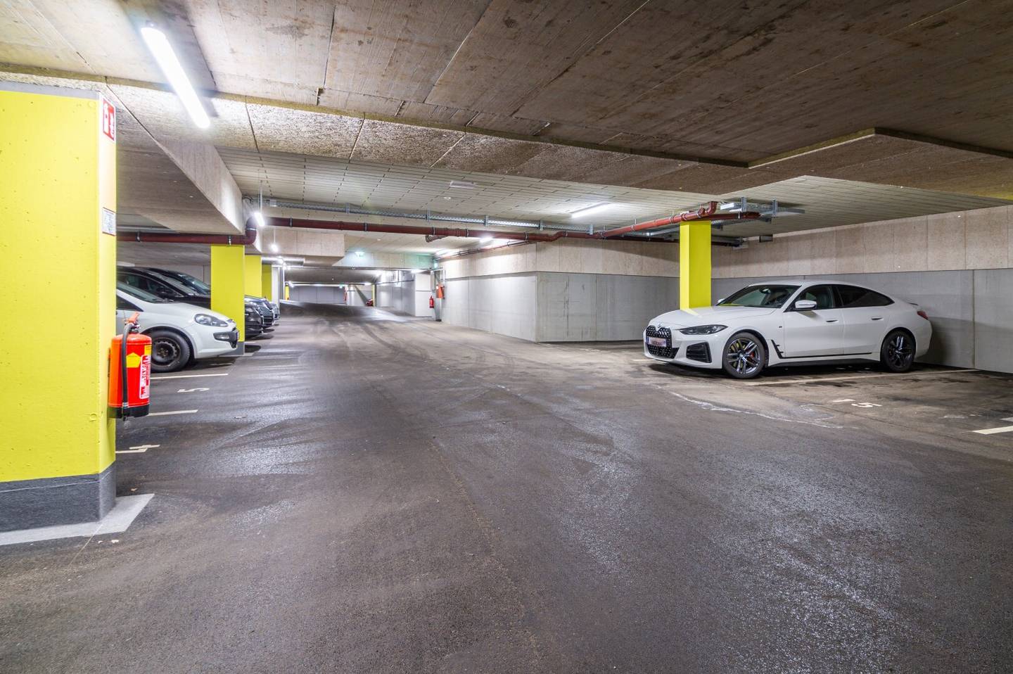 Tiefgaragenplatz in Bad Hall, 12,5 m², mit Tor – Anlageobjekt