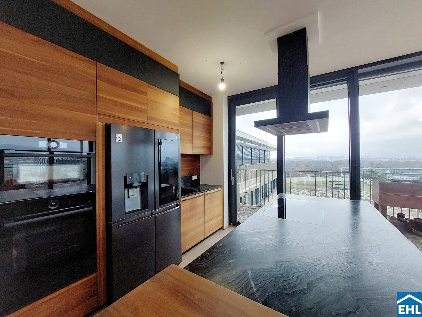 Apartment with large terrace near Prater