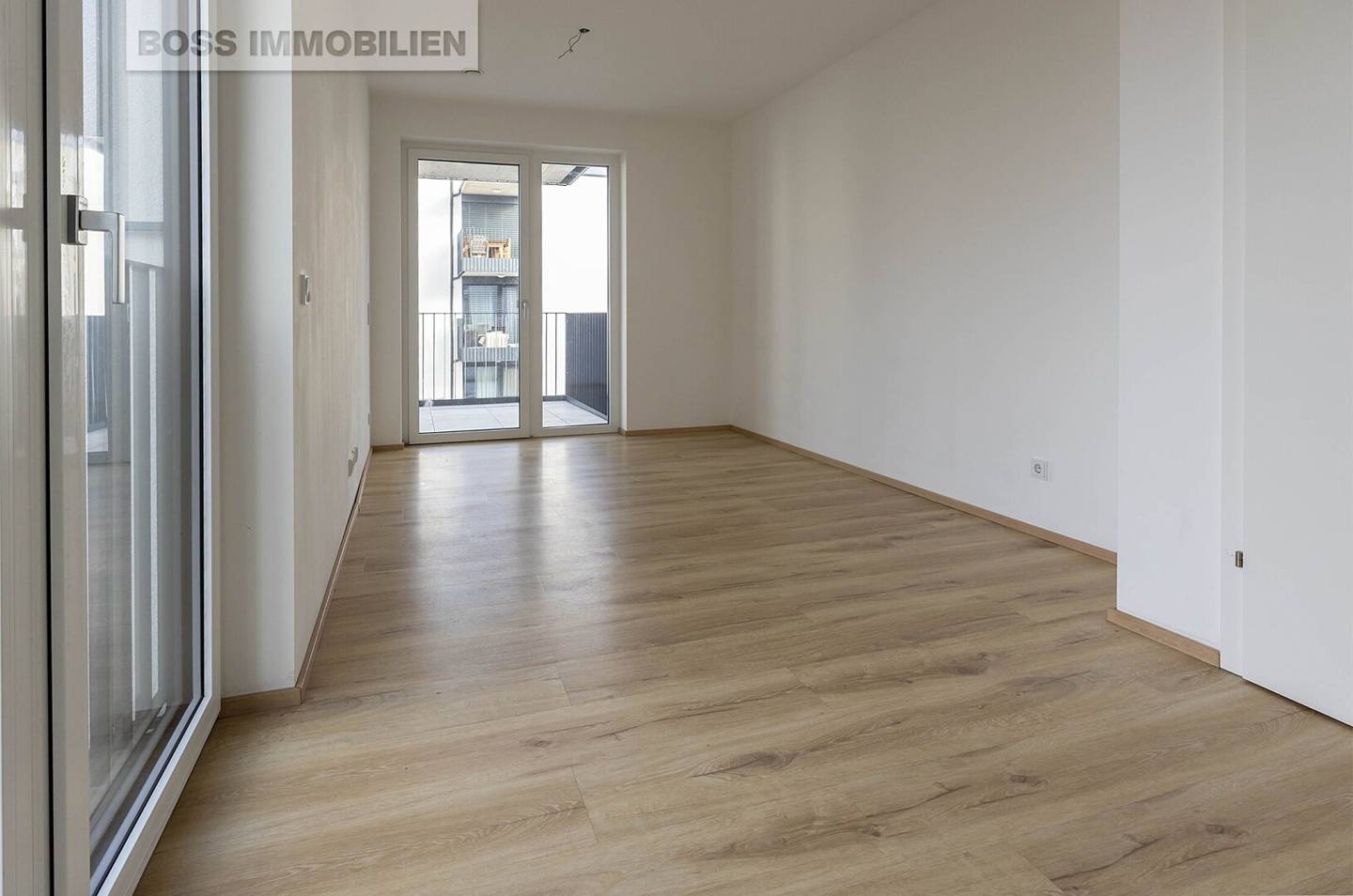 Wohnung in Traun with balcony and modern kitchen