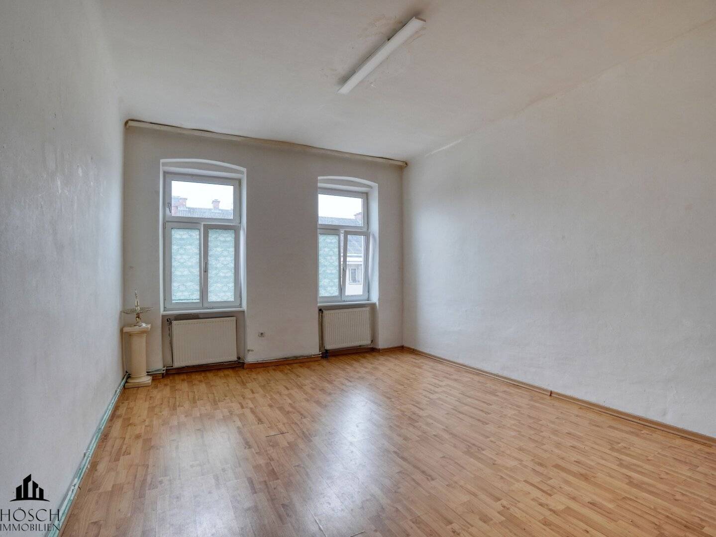Altbauwohnung Großzügiges Potenzial zentrale Lage