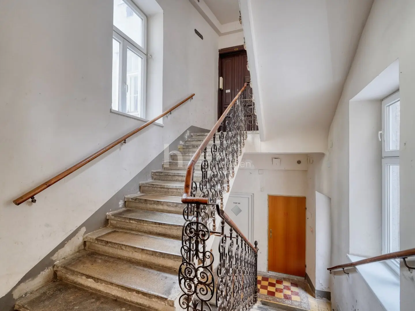 DG project opportunity: 447 m² living space | 6 approved units | Top location in Ottakring (U3)