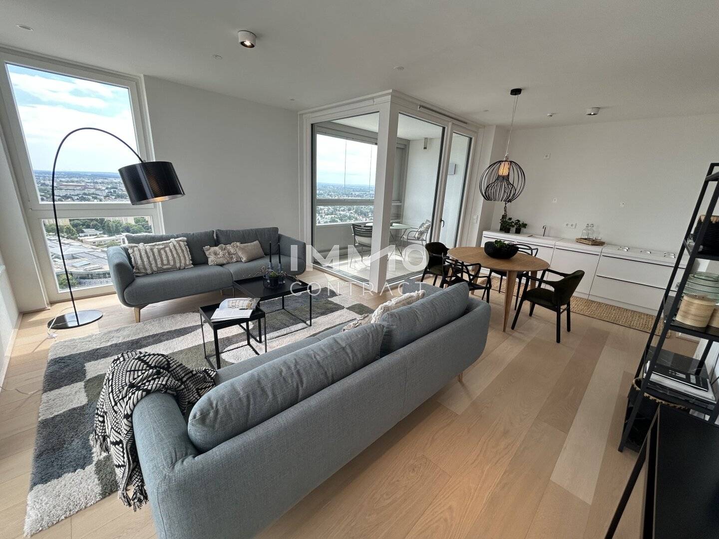 Wohnung mit Dachterrassenpool und Weitblick