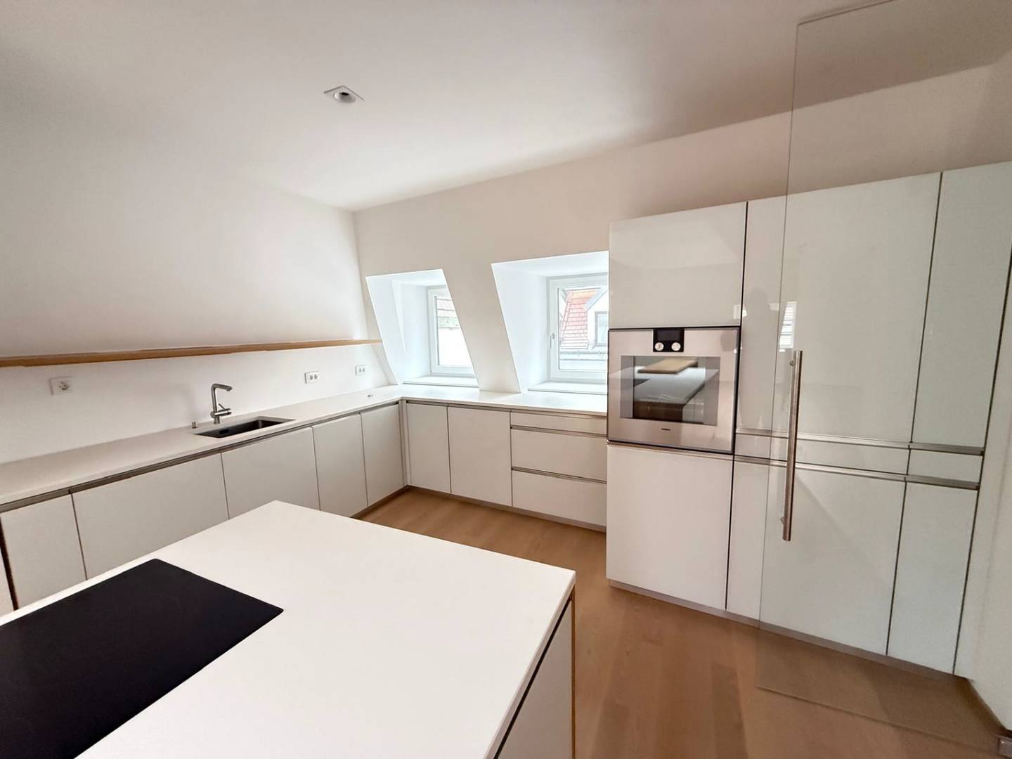Dachgeschosswohnung Galerie Terrassen zentral