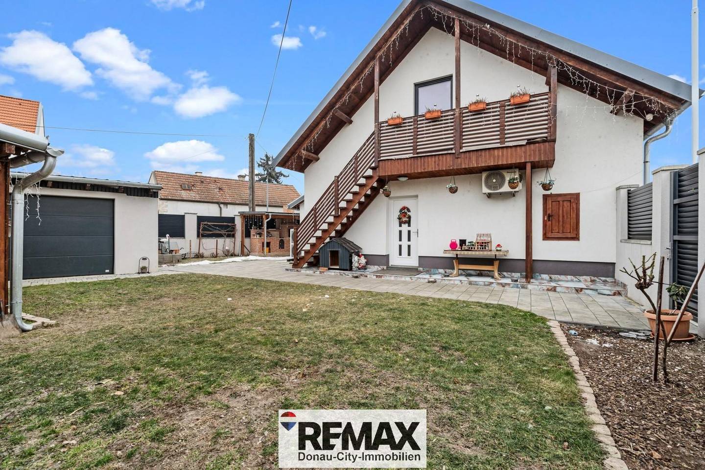Einfamilienhaus in Lassee mit Garten und Garage in ruhiger Lage