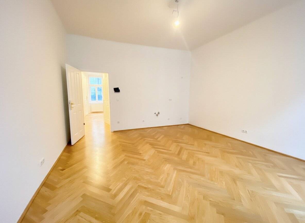 Erstbezug Altbauwohnung nahe U3