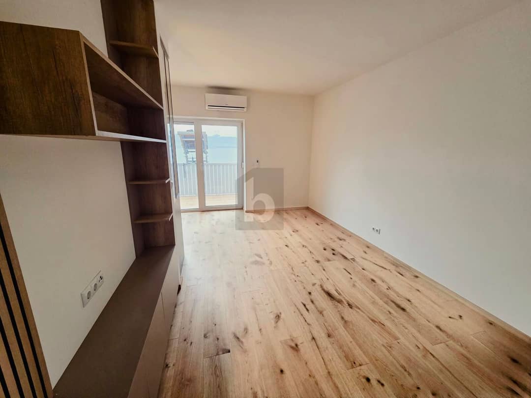 Dachgeschosswohnung Erstbezug Balkon helle Räume