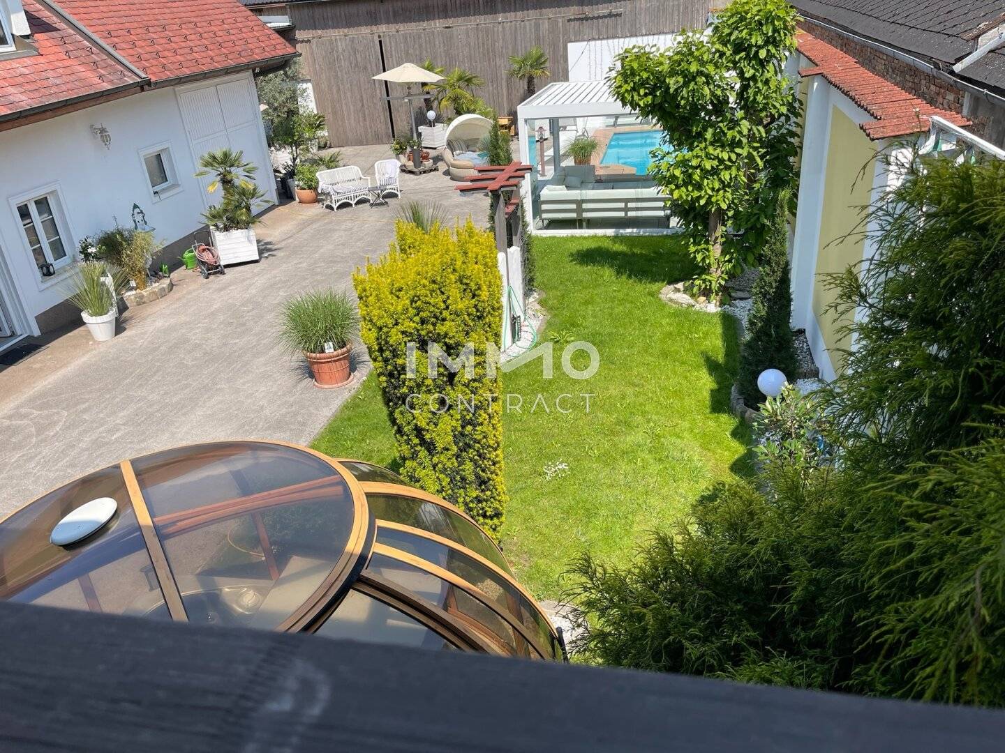 Exklusiver, generalsanierter, Hightech Streckhof mit mediterranen Flair!