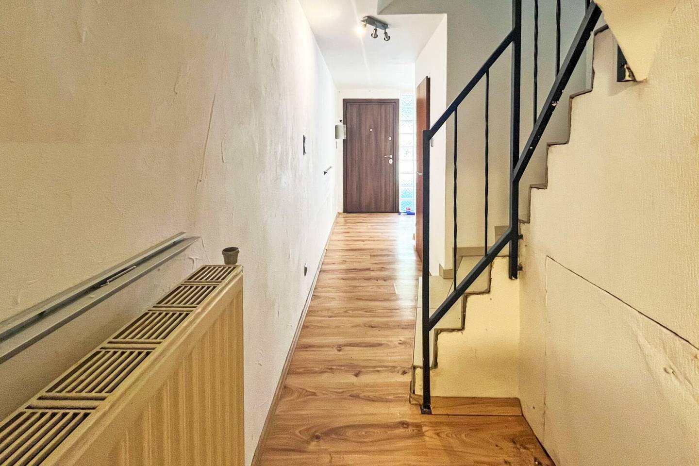 Family-friendly terraced house in Hadersdorf with top infrastructure