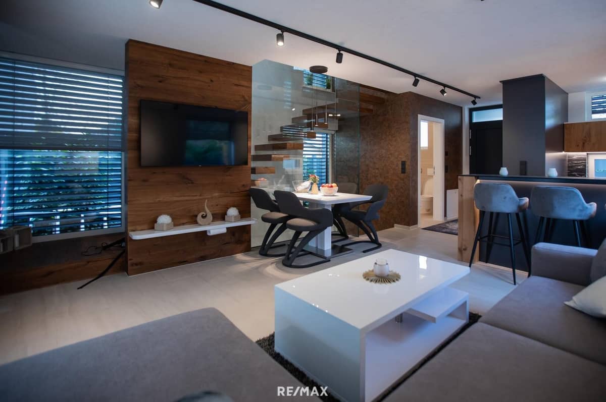 Einfamilienhaus in Wien 14., Penzing mit Sauna, Pool & offener Küche