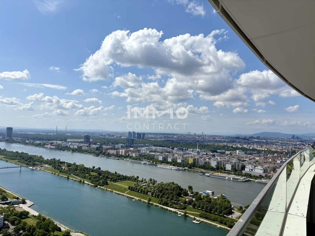 Wohnung im höchsten Wohnturm Österreichs Erstbezug Spa