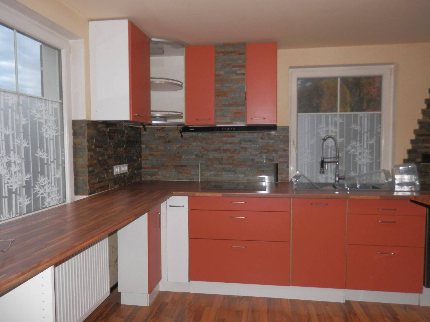 Renovierte Wohnung mit großzügiger Terrasse