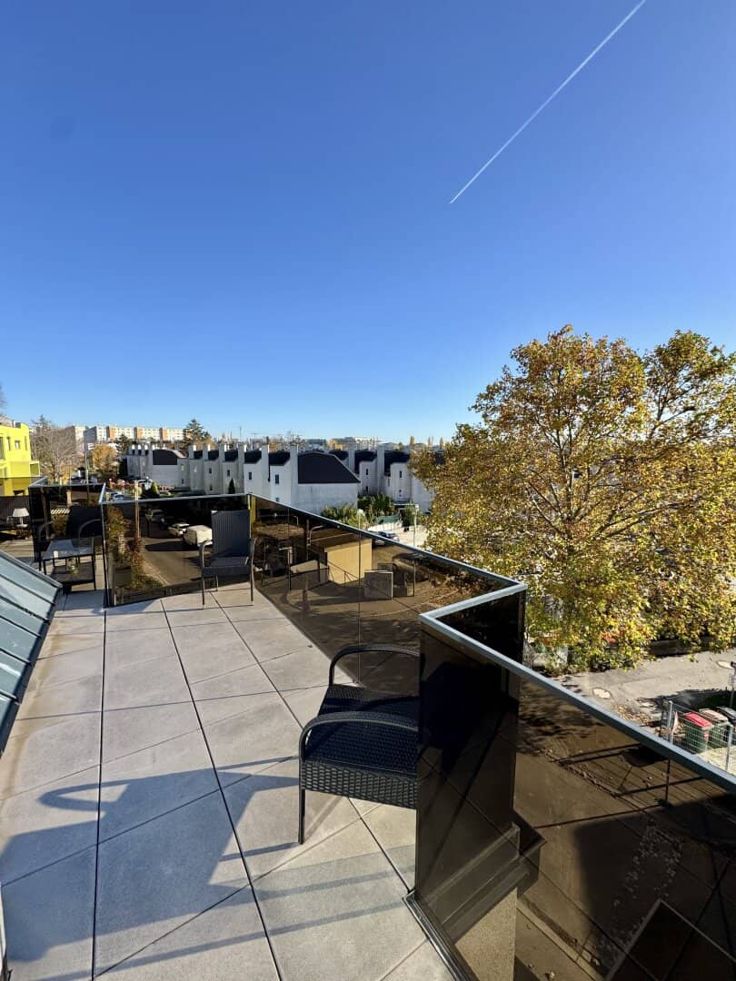 Monthly Rental! Luxury Living! Penthouse! Skyline+Kahlenberg View! Amazing Roof Top Terrace & Garage!