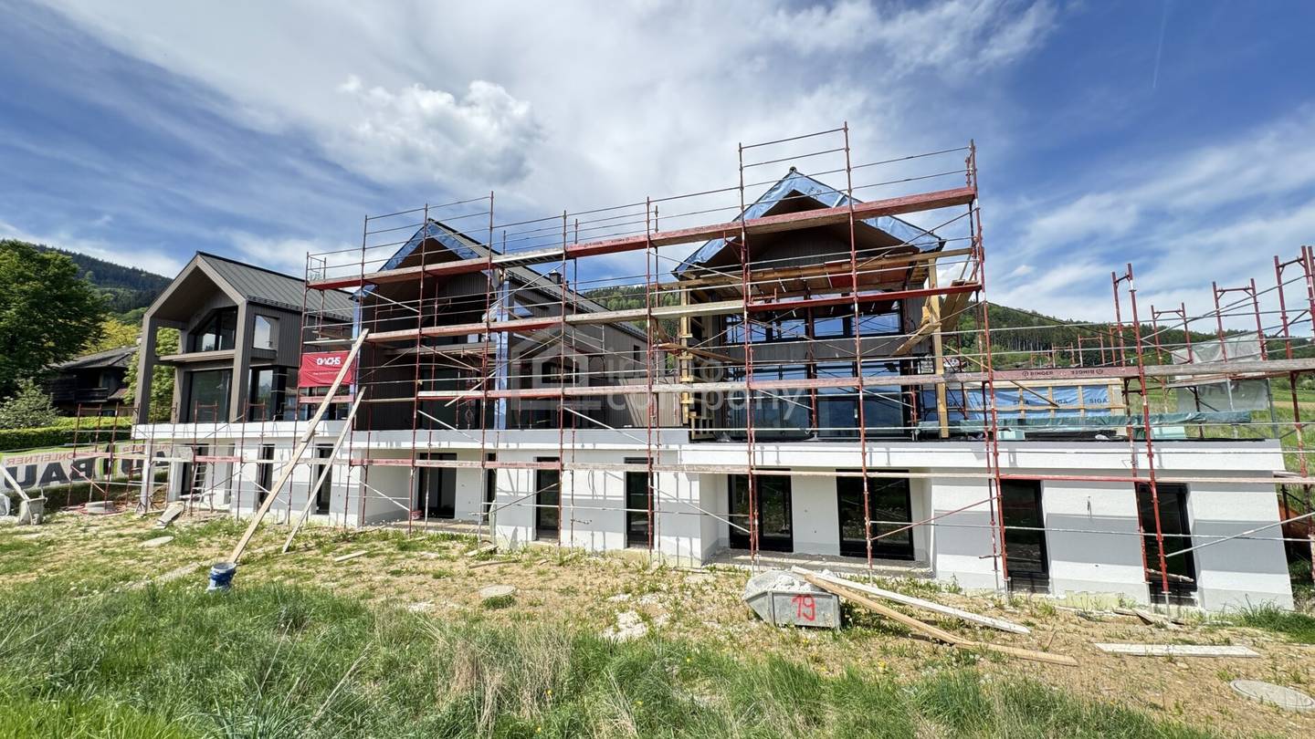 Exklusives Einfamilienhaus in Nußdorf am Attersee mit Seeblick
