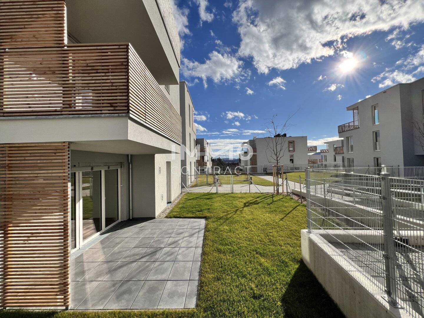 Apartment in a sought after villa setting with garden and Göttweig view