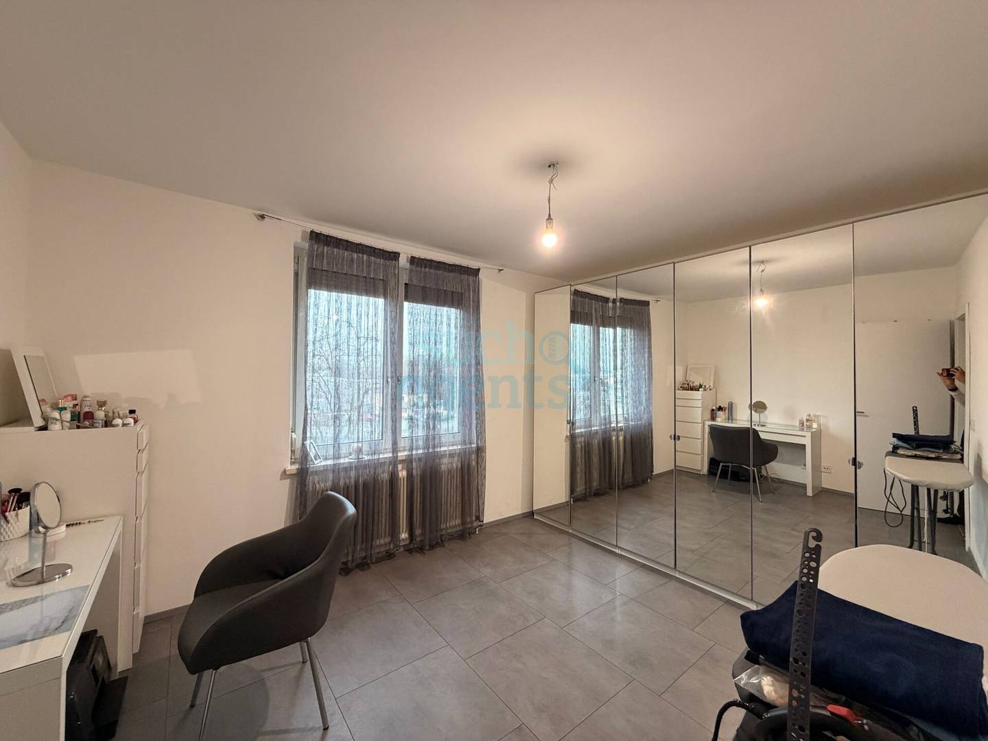 Apartment near Plus City with modern kitchen
