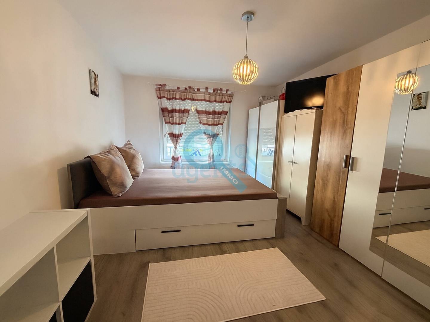 Wohnung mit Lift und Loggia nahe Wasserwald