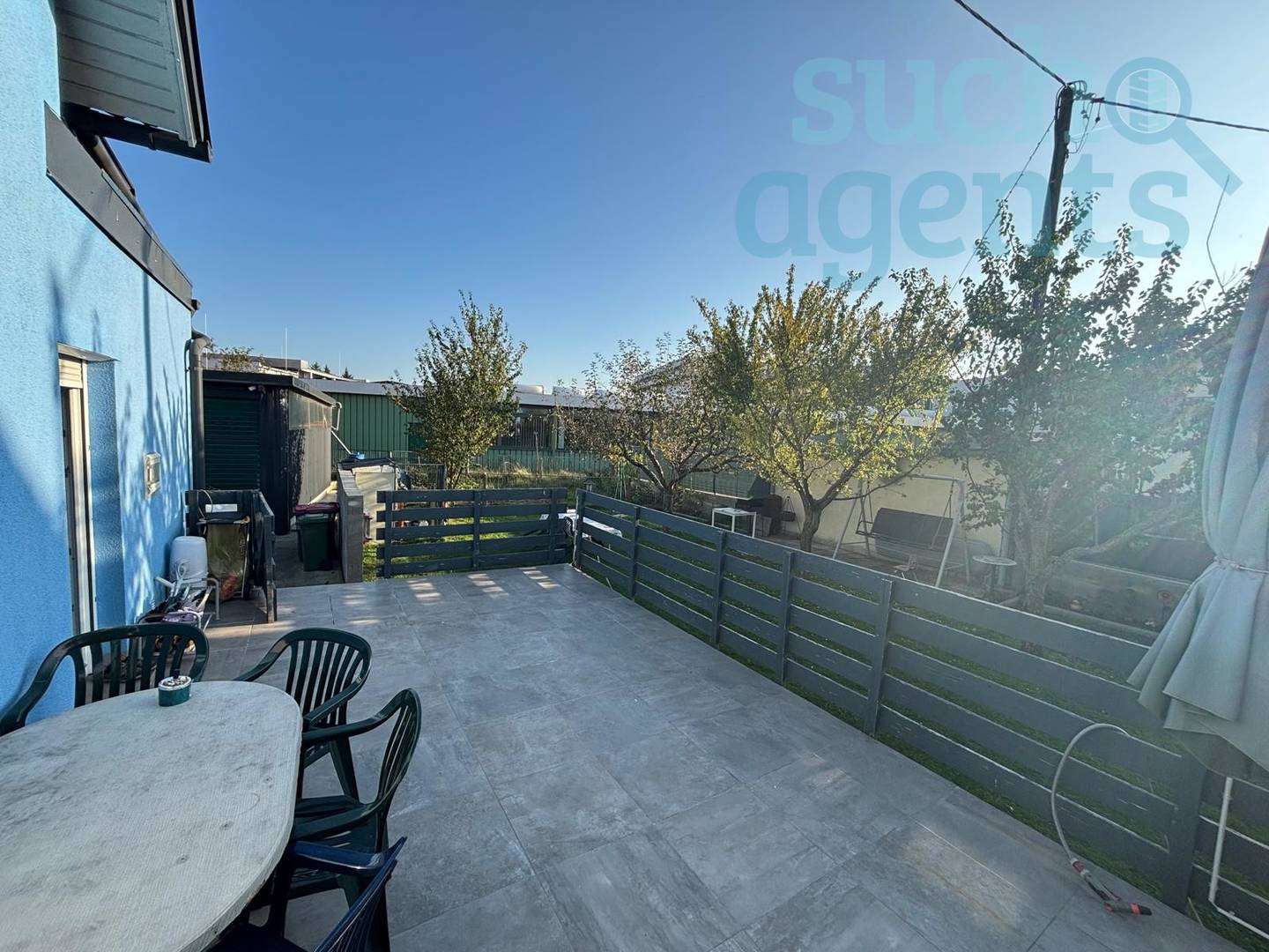 Zweifamilienhaus mit Westbalkon, Garage und Garten in Wagram
