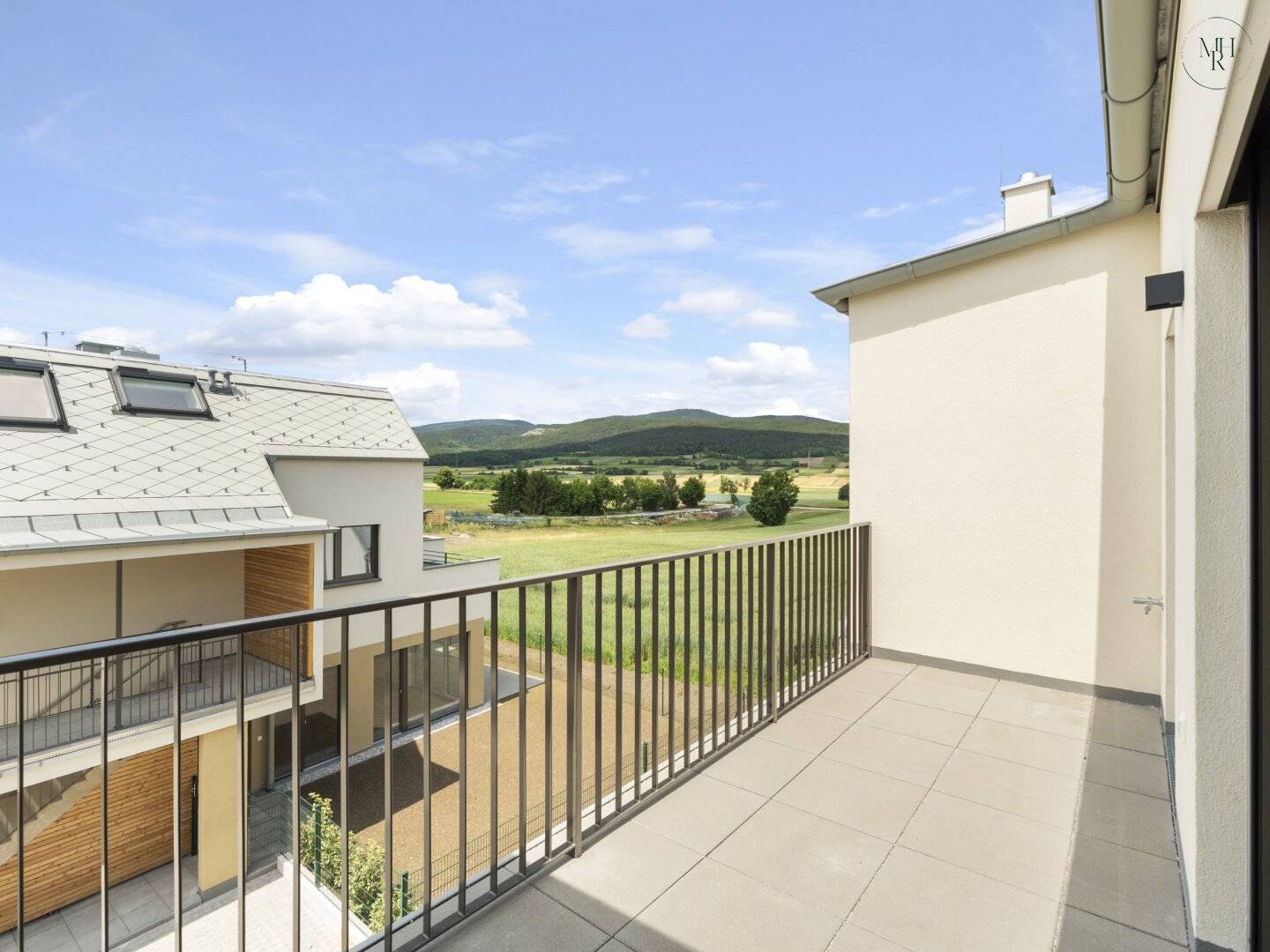 Dachgeschosswohnung Erstbezug mit Terrasse Blick ins Grüne