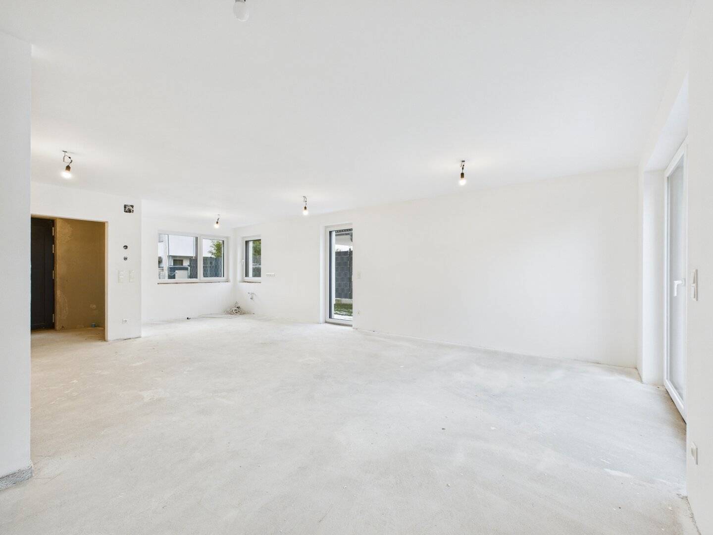 Neubau-Erstbezug: 4-Zimmer Doppelhaushälfte in Kapellerfeld mit PV