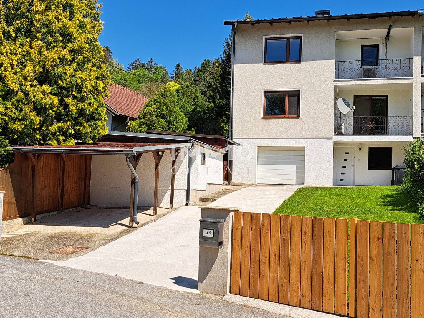 A House with Pure Wellness in Vienna's Outer Suburbs