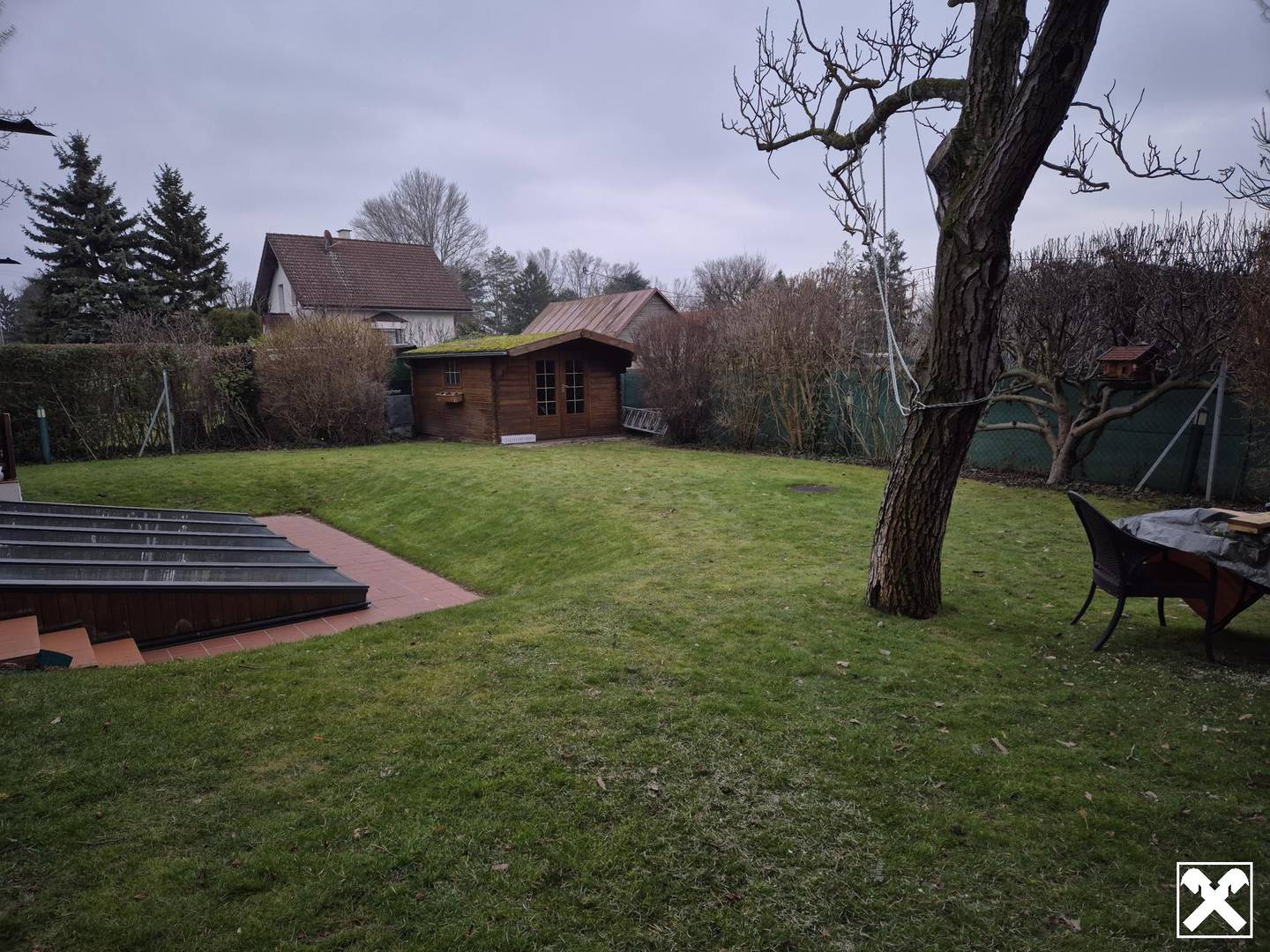 Einfamilienhaus in Wien 1220 am Mühlwasser mit Hallenbad und Sauna