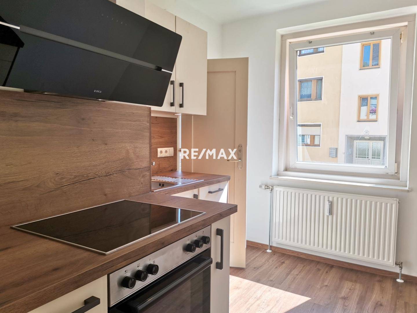 Wohnung Zentrumsnah mit Parkplatz Teilsaniert