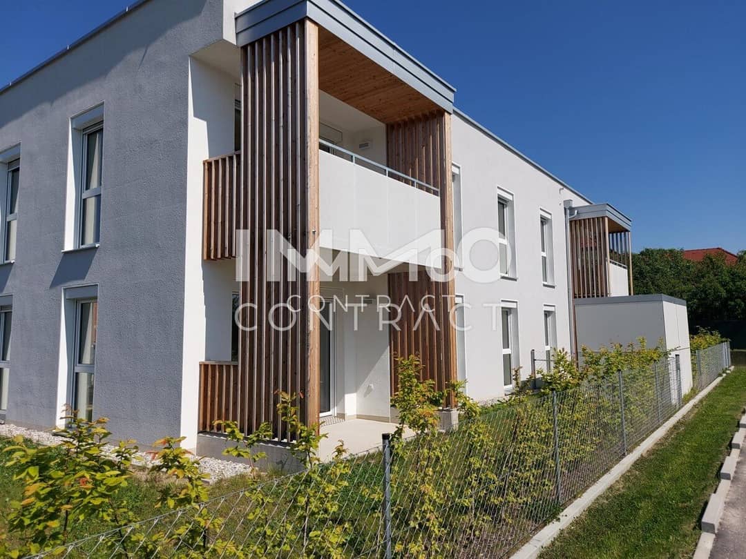 Helle 2-Zimmer-Wohnung im Erdgeschoss mit Balkon in Kapelln ruhige Lage