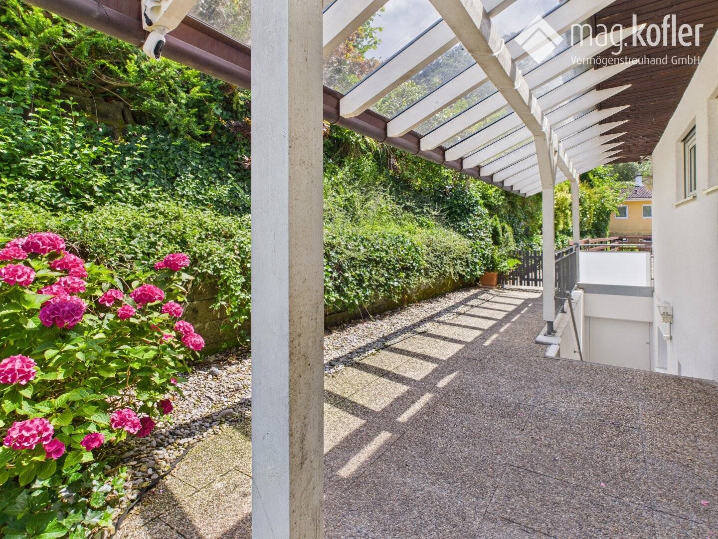 Wohnen mit Weitblick auf der Letze in Feldkirch – Zweifamilienhaus mit Gartenidylle