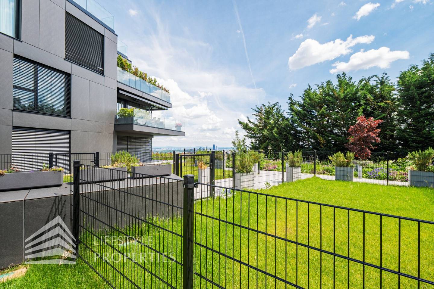 Wohnung First occupancy Generous garden terraces