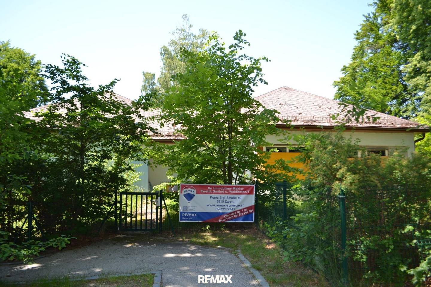 Haus in Schrems am Stadtpark – 8 Zimmer, großzügige Nutzfläche 559 m²