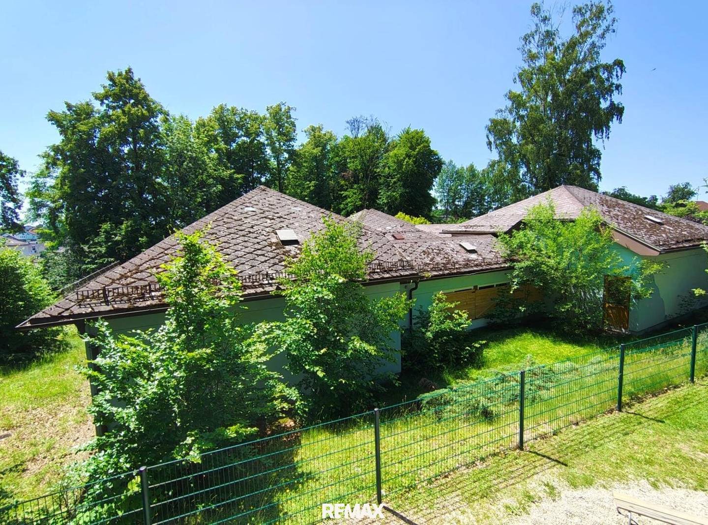 Haus in Schrems am Stadtpark – 8 Zimmer, großzügige Nutzfläche 559 m²