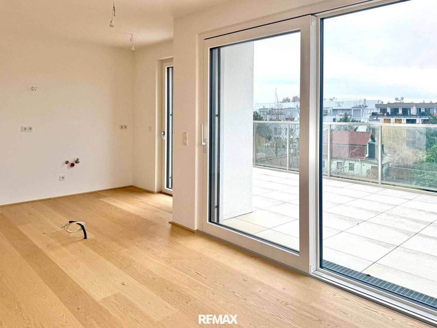 Apartment near the Old Danube with two terraces