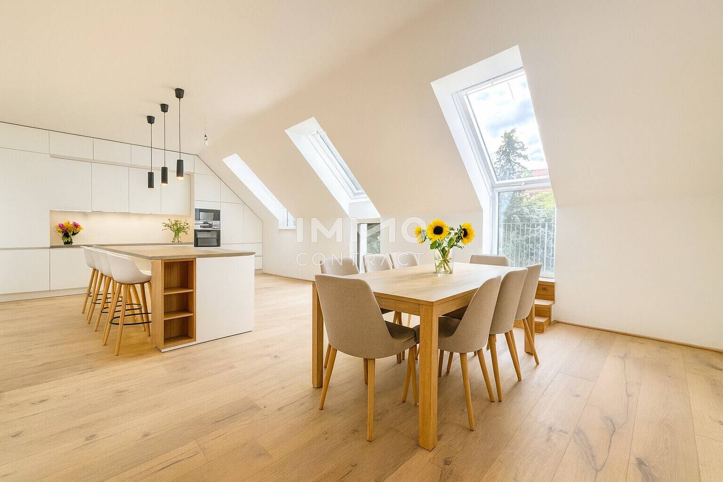 Apartment new build first occupancy in green tranquil location balcony
