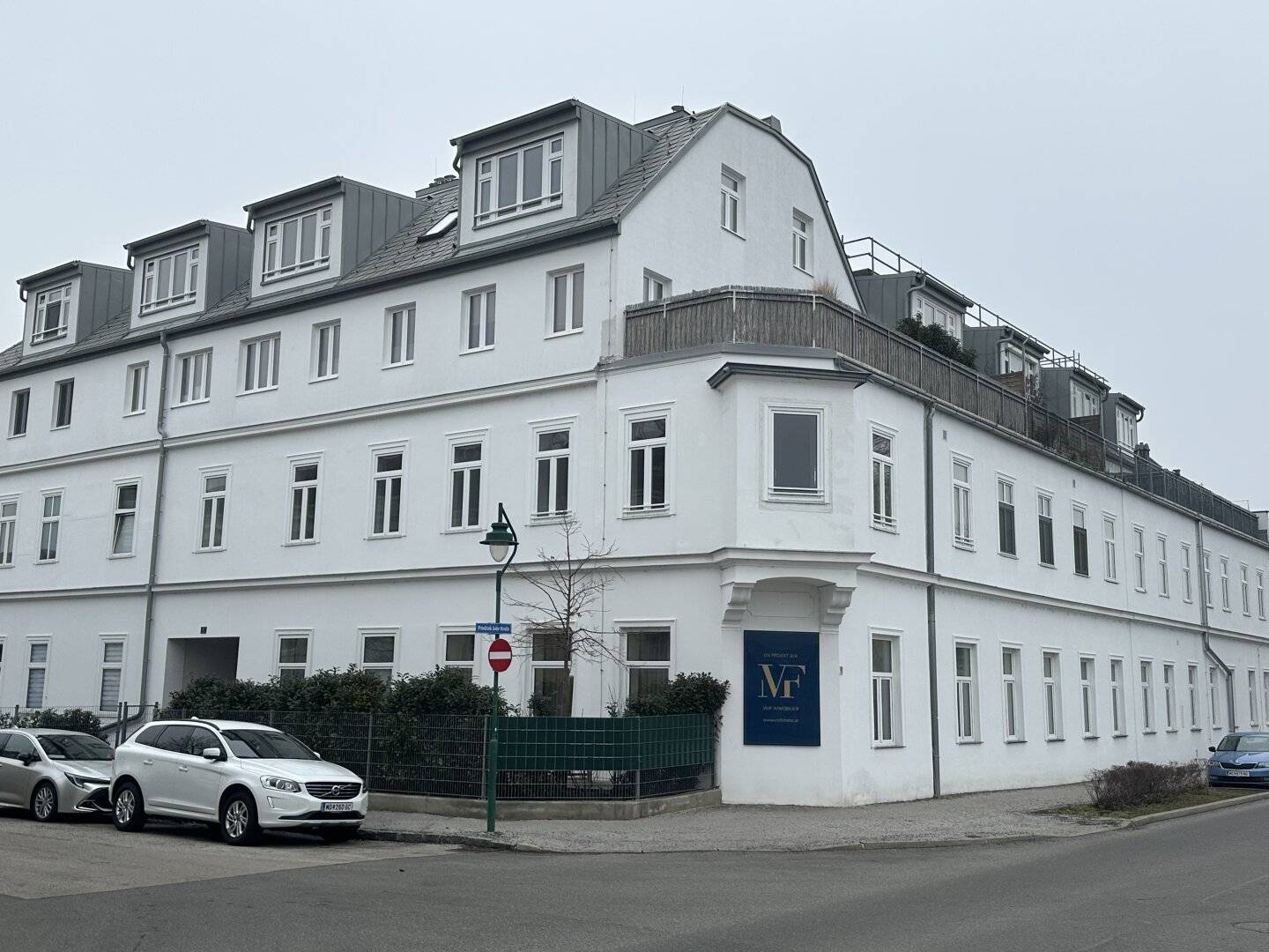 South terrace apartment near Mödling train station