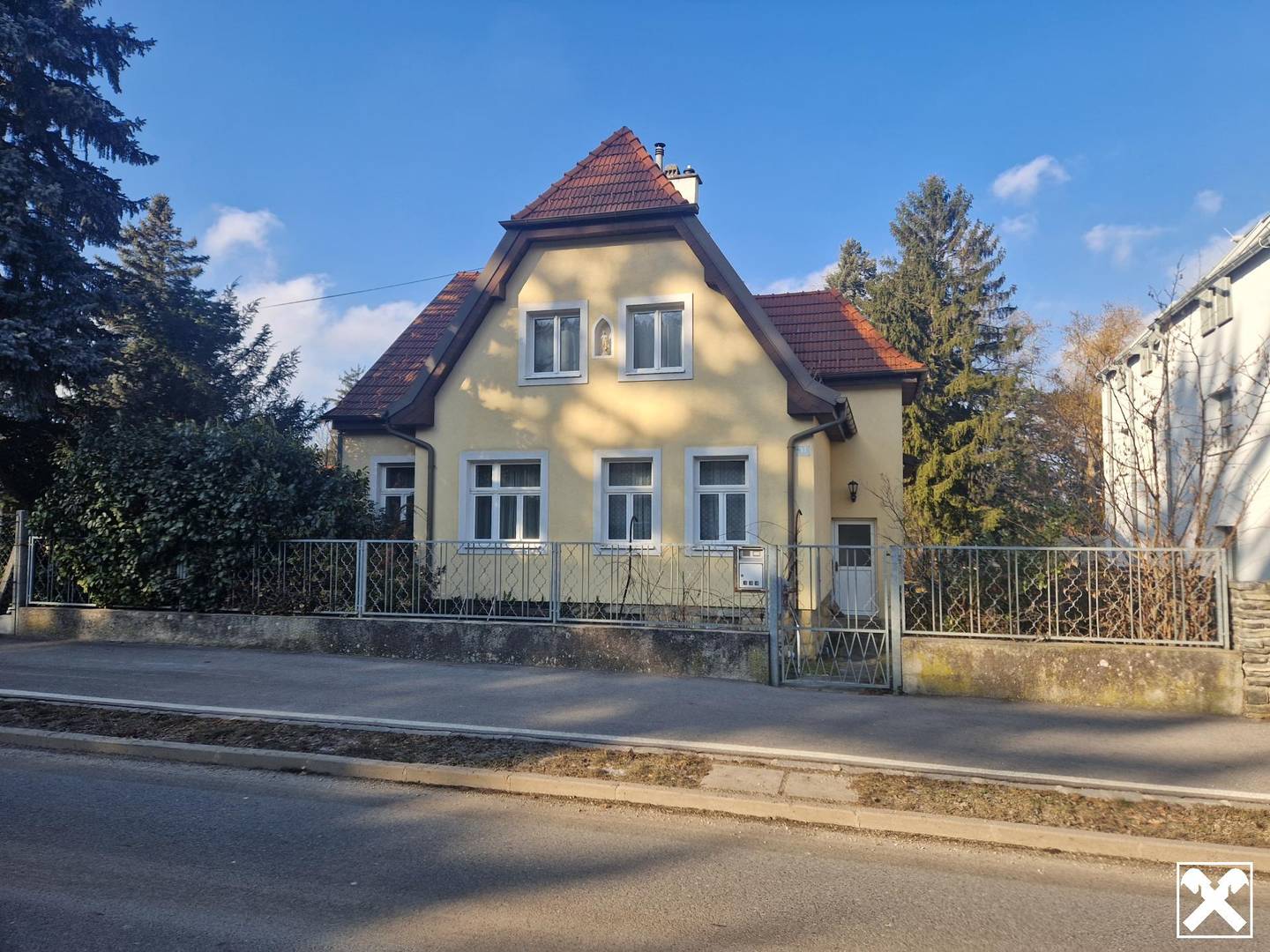 Jugendstil-Villa in Sankt Andrä-Wördern mit Garten und Altbaubestand