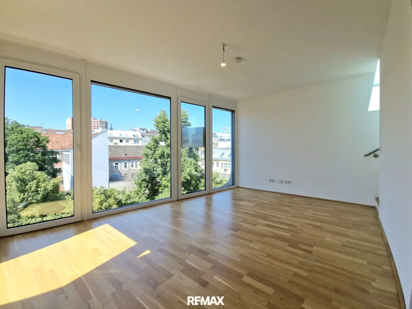 Attic apartment newly built with rooftop terrace