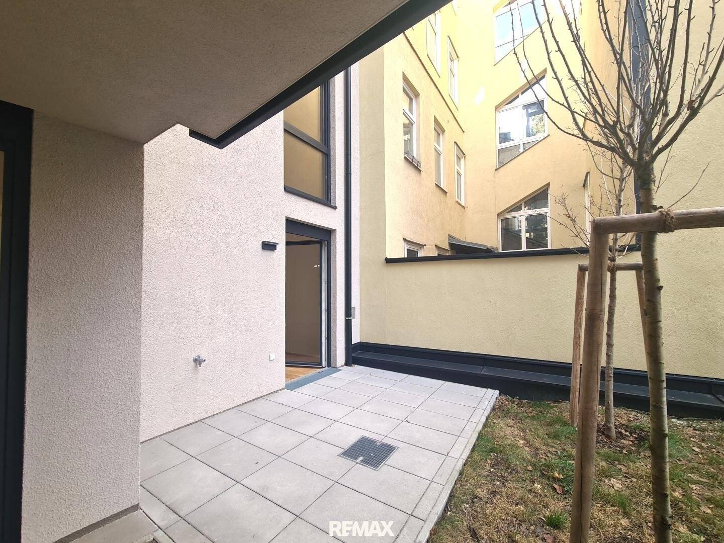 Wohnung hofseitige Terrasse Garten Erstbezug