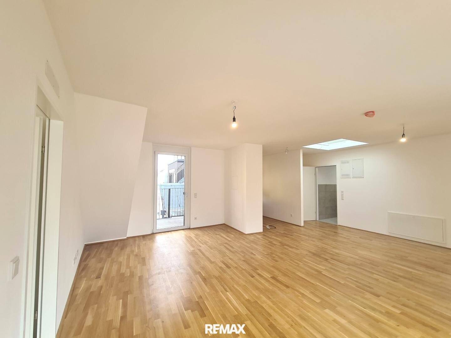 Penthouse Erstbezug mit zwei Terrassen und Garage