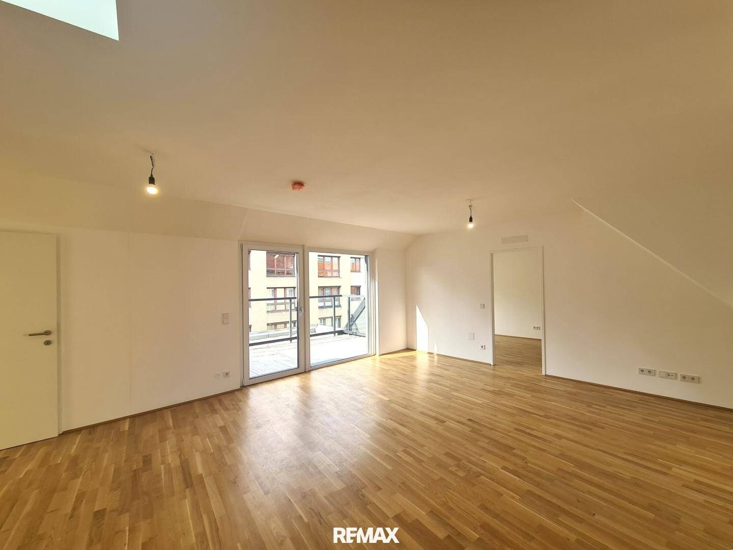 Penthouse Erstbezug mit zwei Terrassen und Garage