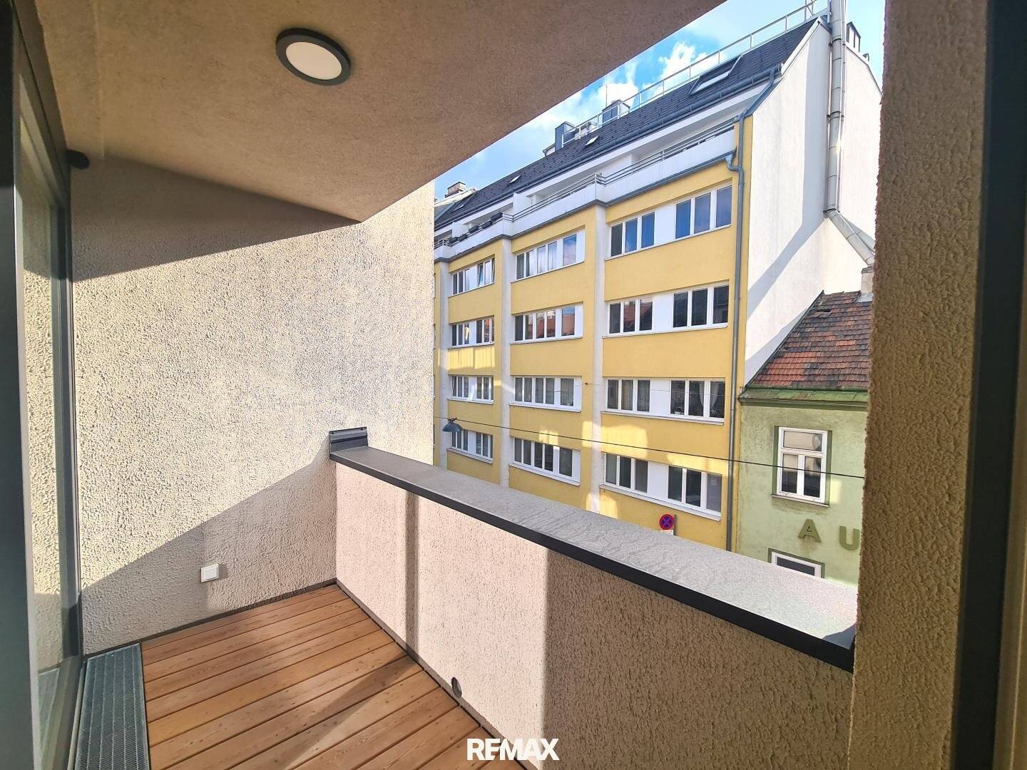 Apartment new build loggia parking space
